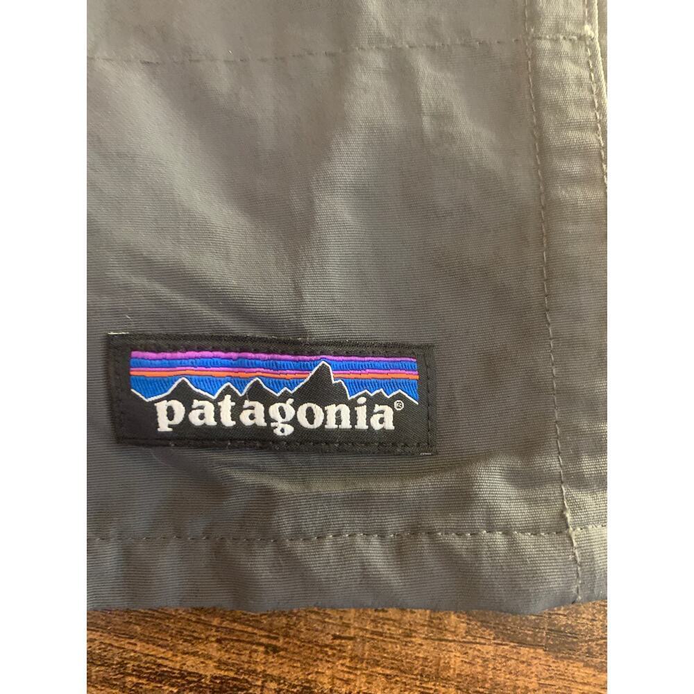 PATAGONIA Men’s Charcoal Swim Trunks / Size: Small - Picture 5 of 9